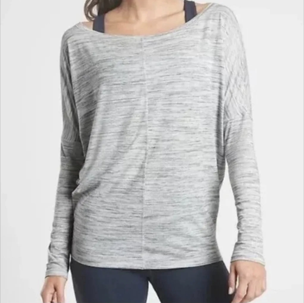 Athleta Essence Flow Top size M